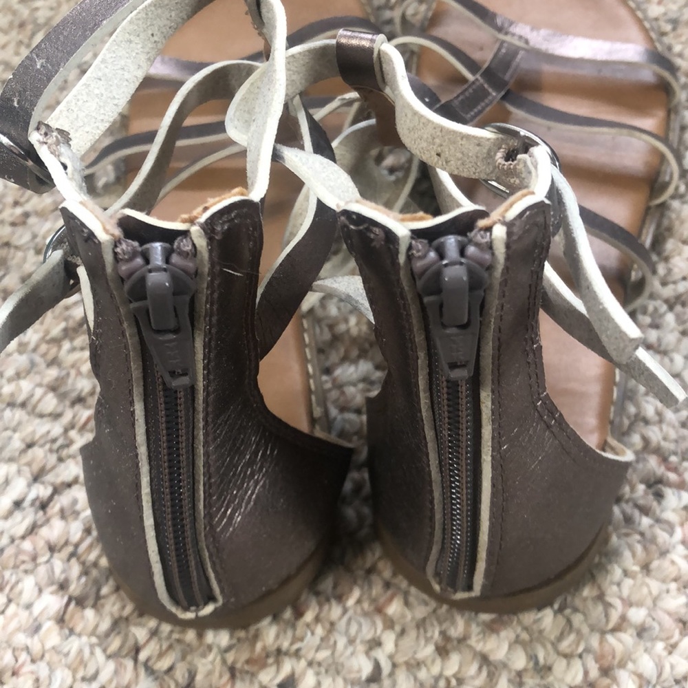 Sandals - Picture 2 of 5